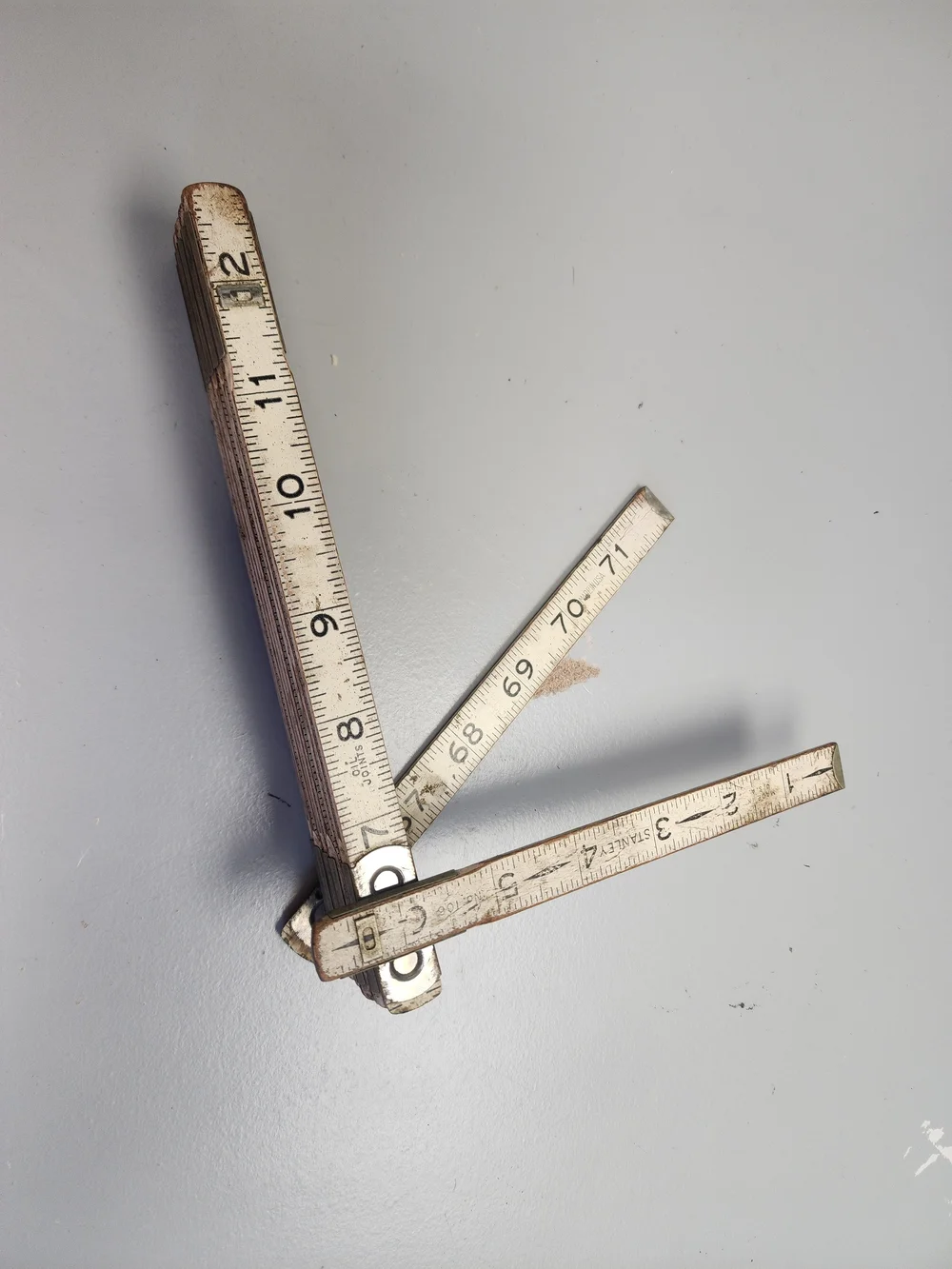 Stanley Folding Wooden Ruler in Cream and Brown - Picture 2 of 12